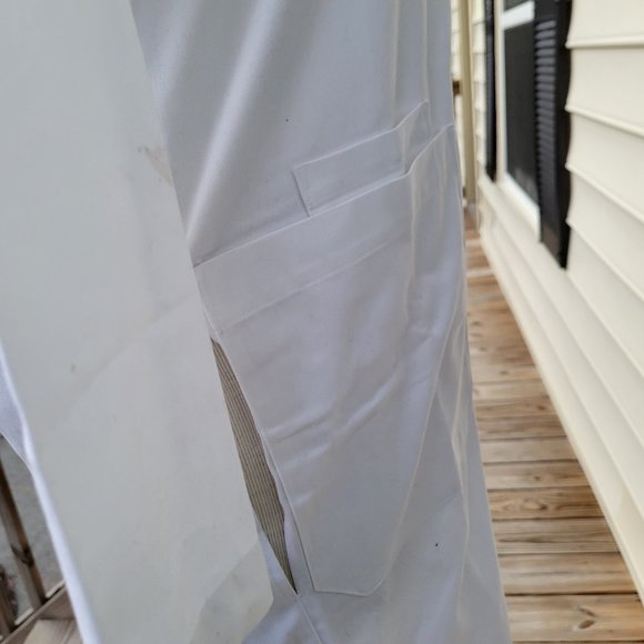 Dr. James - Unisex Lab Coat with Smartphone & Tablet Pockets - Picture 9 of 10